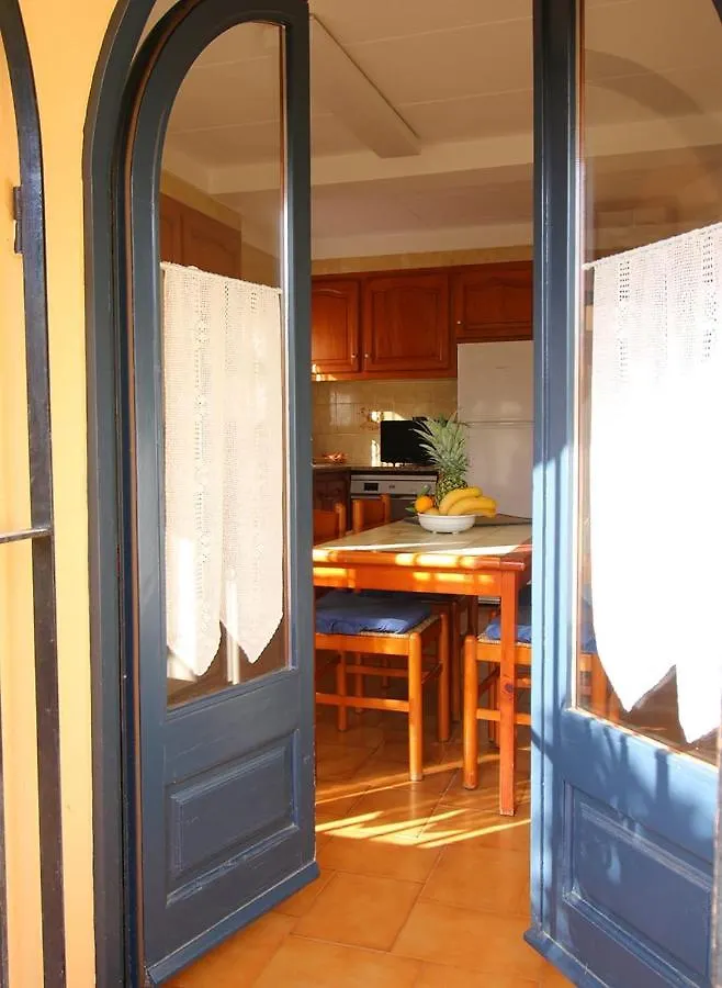 Holiday home Casa Tapiolas Borrassa Spain
